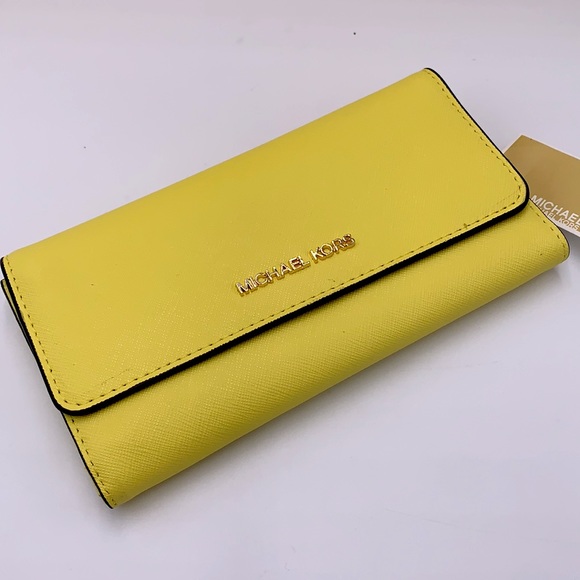 MICHAEL KORS JET SET TRAVEL LARGE TRIFOLD WALLET SUNSHINE COLOR - Picture 3 of 14
